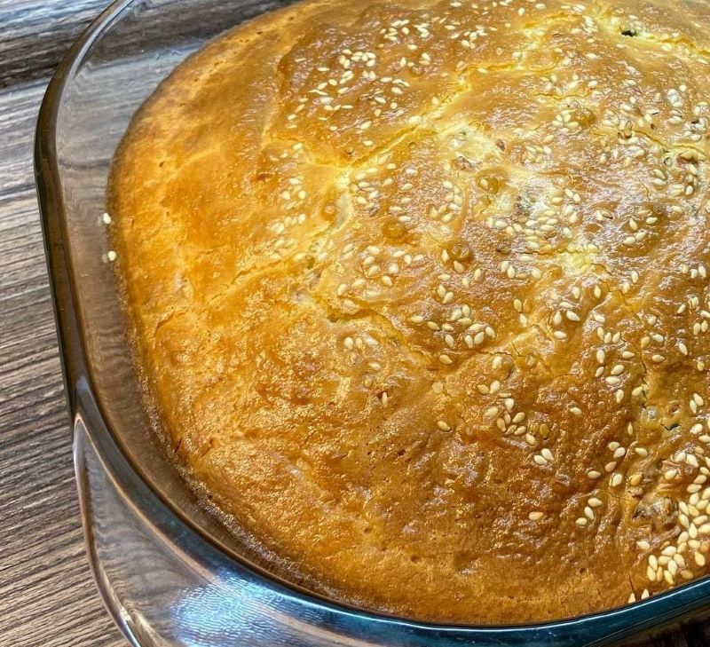 Заливной пирог с горбушей, зеленым луком и яйцом. Бомба — а не рецепт :)